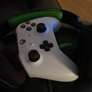 Meet your Posher, Louis